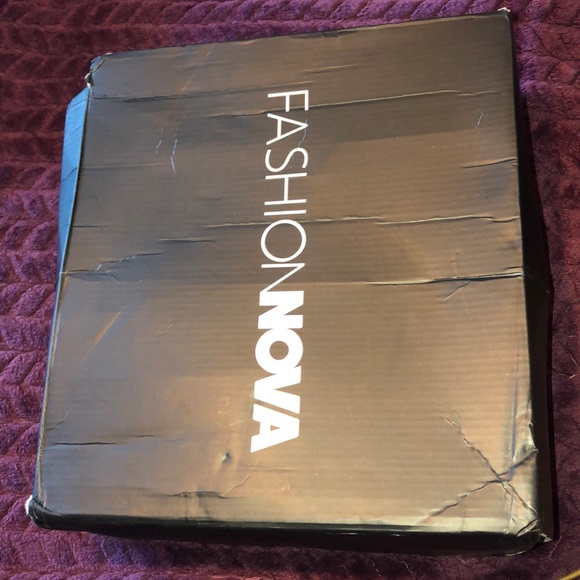 Heels - Picture 2 of 5